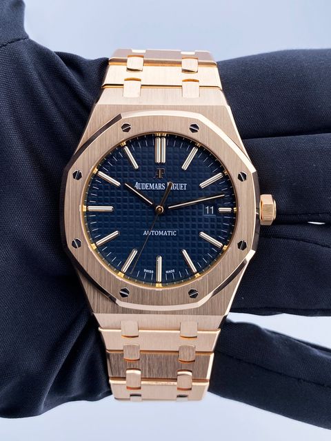 Audemars Piguet Royal Oak 15400OR.OO.1220OR.03 Image 2